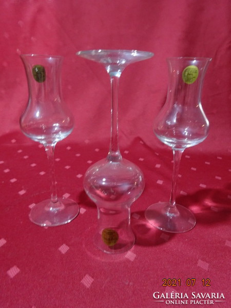 Talpas üvegpohár, olasz kristály pálinkás pohár, magassága 17 cm. Vanneki!