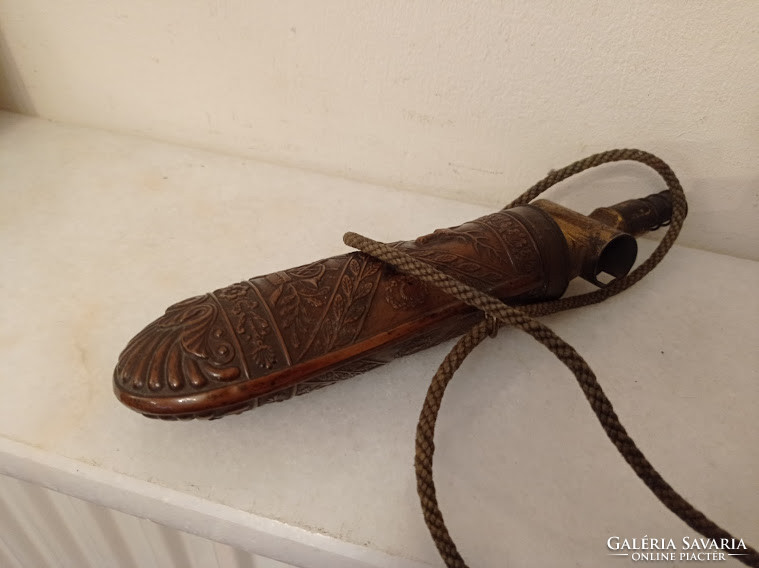 Antik vadász puska fegyver lőportartó lőpor tartó patinás réz vadászat eszköz