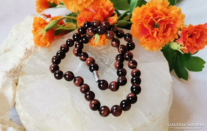 Real room. Red tiger eye necklace, 8mm, top quality