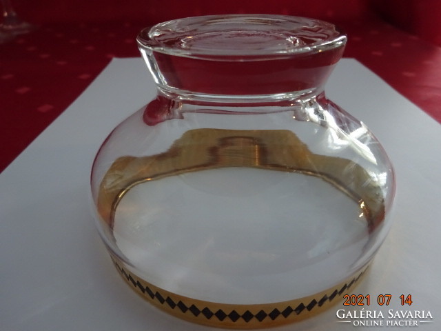 Arany szegélyes, üveg kompótos fagyi kehely is lehet. átm. 9,5 cm.6  db egyben eladó. Vanneki!