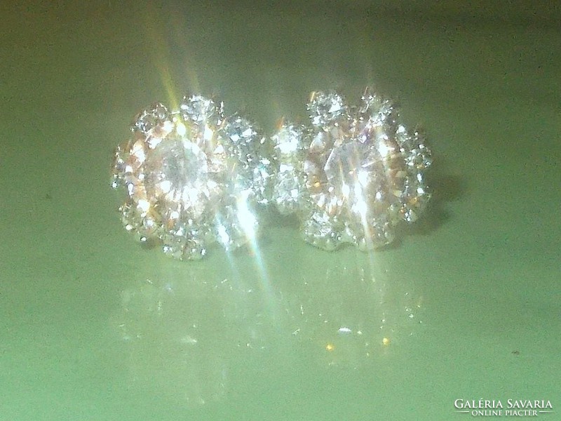 Champagne champagne crystal earrings
