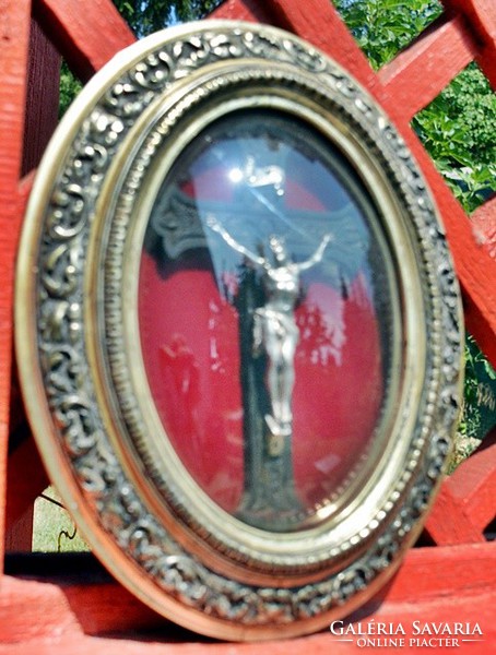 IV. Napóleon. Antik, Ezüst v ezüstözött Krisztus, Korpusz Aranyozott ovális keretben domború üveggel