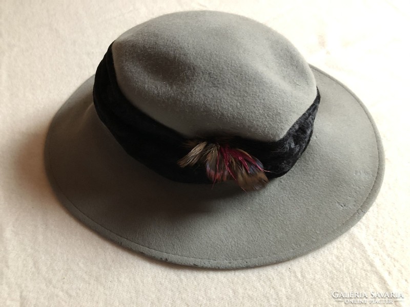 Szürke női kalap