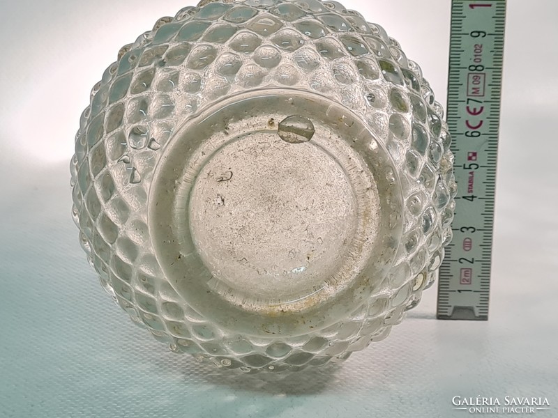 Rombuszmintás, formába fújt, gömb alakú likőrösüveg (1830)