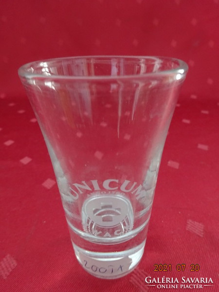 Pálinkás üvegpohár, Zwack Unicum felirattal,  4 db egyben eladó. magassága 8,7 cm. Vanneki!