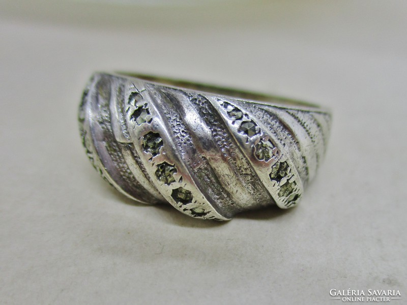 Régi szép magyar kézműves  ezüst gyűrű markazitokkal