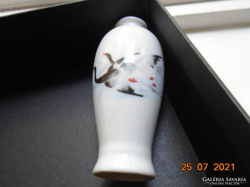 Vase with oriental flying wild geese pattern