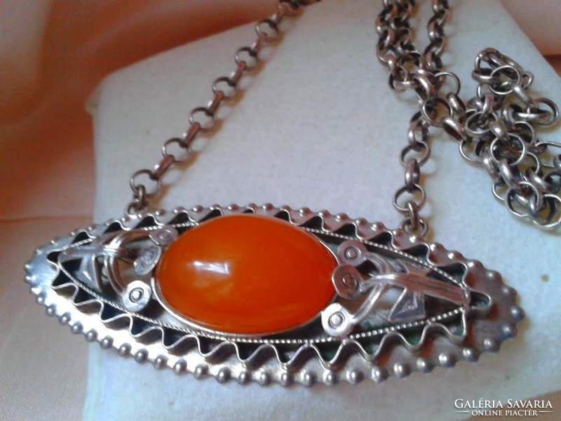 Art deco silver collier with amber