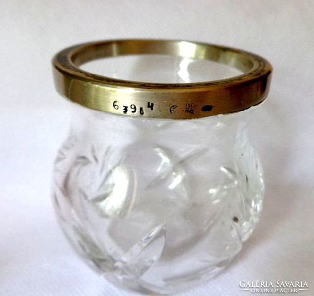 Metszett üveg váza ezüst peremmel jelzett régi