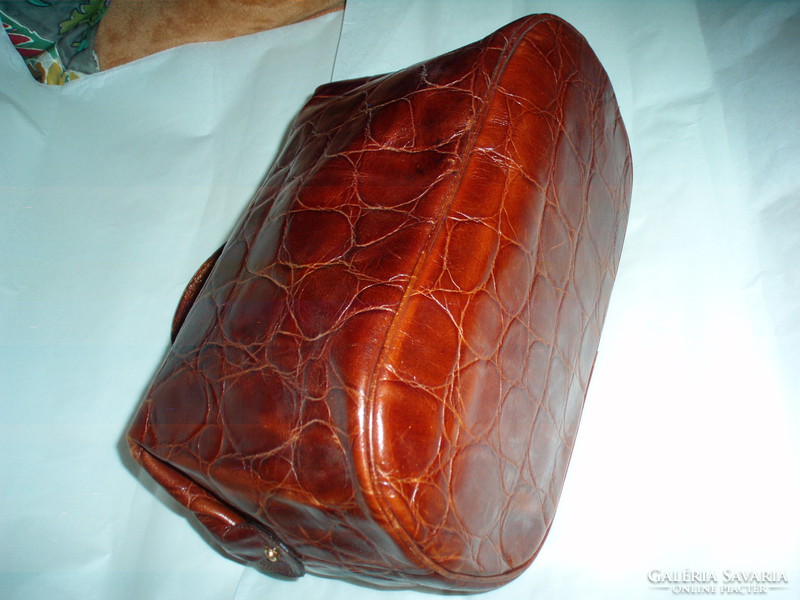 Vintage Italian small genuine leather handbag