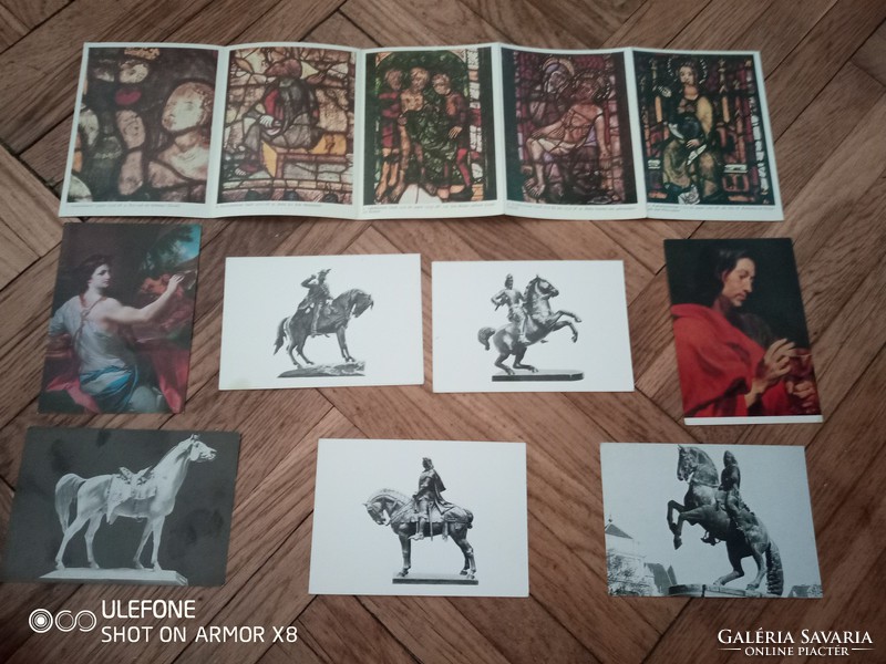Különleges 21 darabos képeslap gyűjtemény és egy leporelló az 1970-es évekből