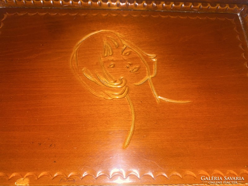 Unique, beautiful, richly decorated female head silhouette wooden box folk chest Óbuda v posta too