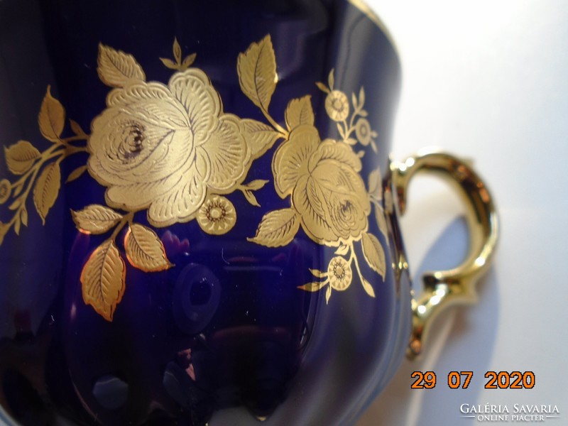24 Karat Gold Echt Kobalt jelzésekkel kézzel festett arany rózsa mintás bordázott csésze alátéttel