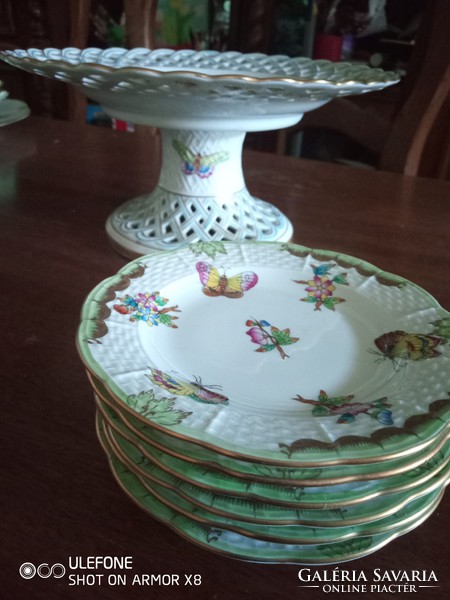 Fabulous antique Herend Victoria pattern 6 person cake set