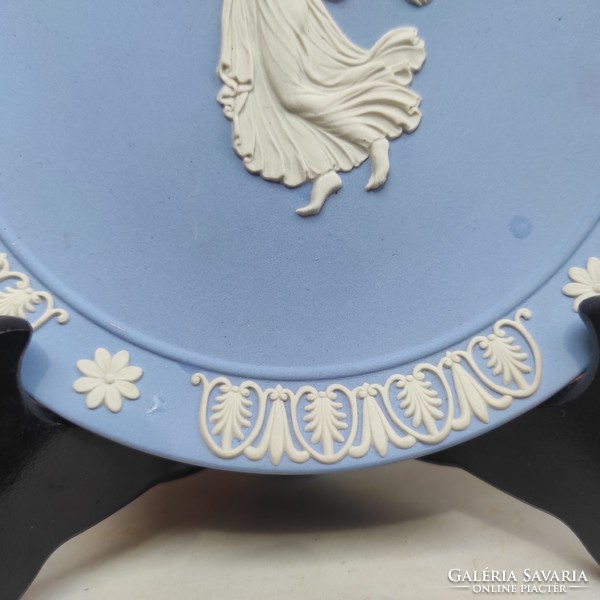 Wedgwood, England, convex decorative bowl, plate, in original box, in good condition, for collection as a gift