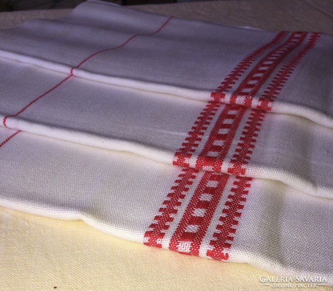 Cotton weed cloth (red pattern)