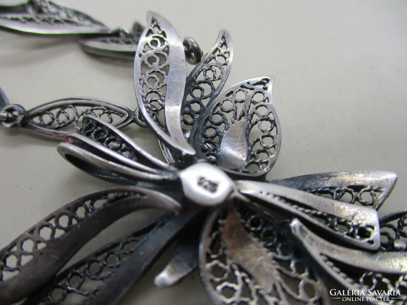 Gyönyörű régi kézműves ezüst nyakék zománcozott virágdíszekkel