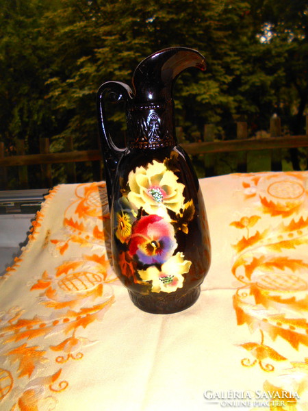 Art Nouveau pour-majolica jug-shaped vase