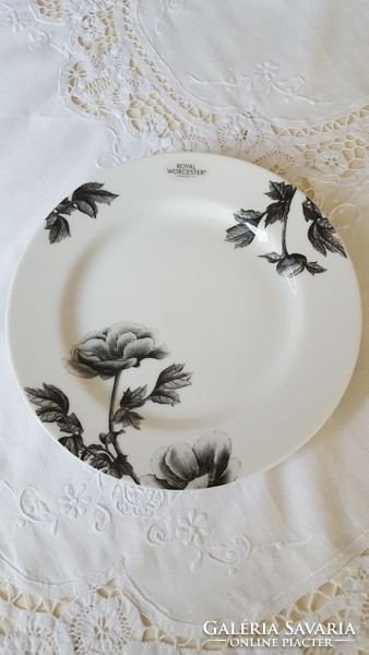 2 Personal royal worcester plate sets