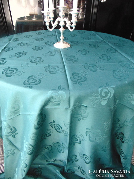 Smaragdzöld selyemdamaszt asztalterítő 140 x 280 cm téglalap !
