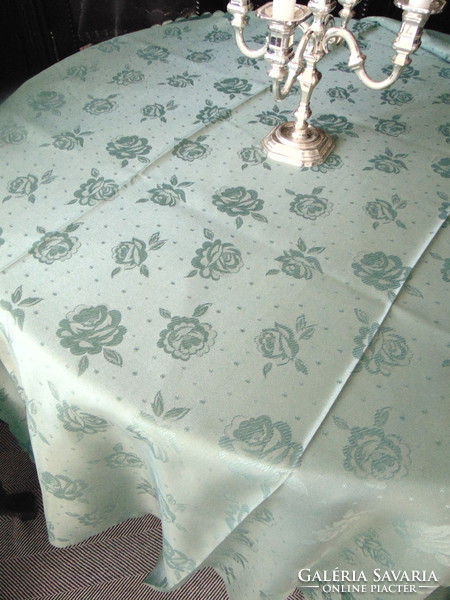 Szépséges mohazöld selyemdamaszt asztalterítő 136 x 356 cm téglalap  !