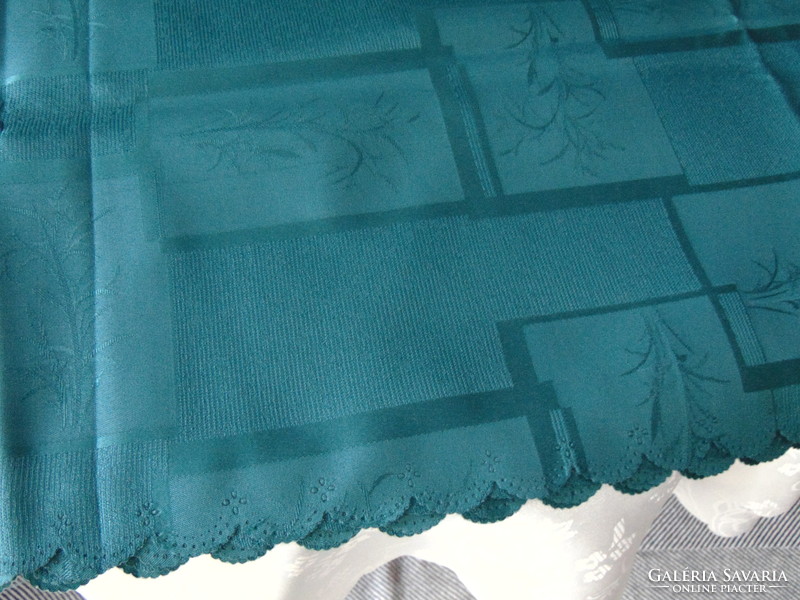 Smaragdzöld selyemdamaszt asztalterítő 160  x  300 cm ovális