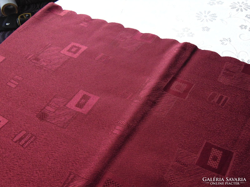 Meseszép burgundi vörös selyemdamaszt asztalterítő 160 x 280 cm téglalap !
