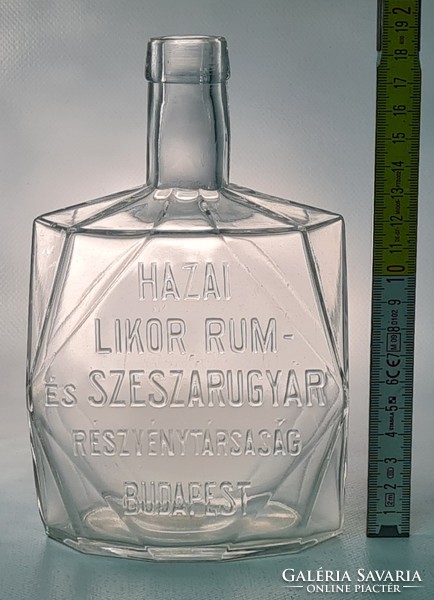 "Hazai likőr, rum- és szeszárugyár részvénytársaság Budapest" likőrösüveg (1865)