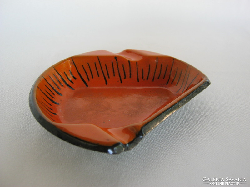 Enamel metal retro ashtray ashtray