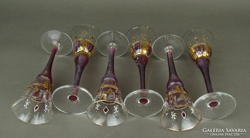 1F651 Bohémia dombormintás aranyozott kézzel festett talpas lila pezsgős pohár készlet 6 db
