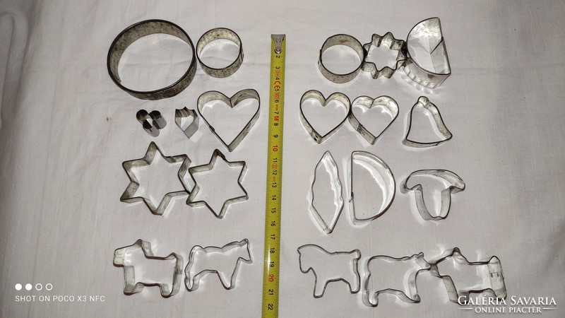 Just for that! Large cake cookie cutter, 21 pieces of pastry tools together