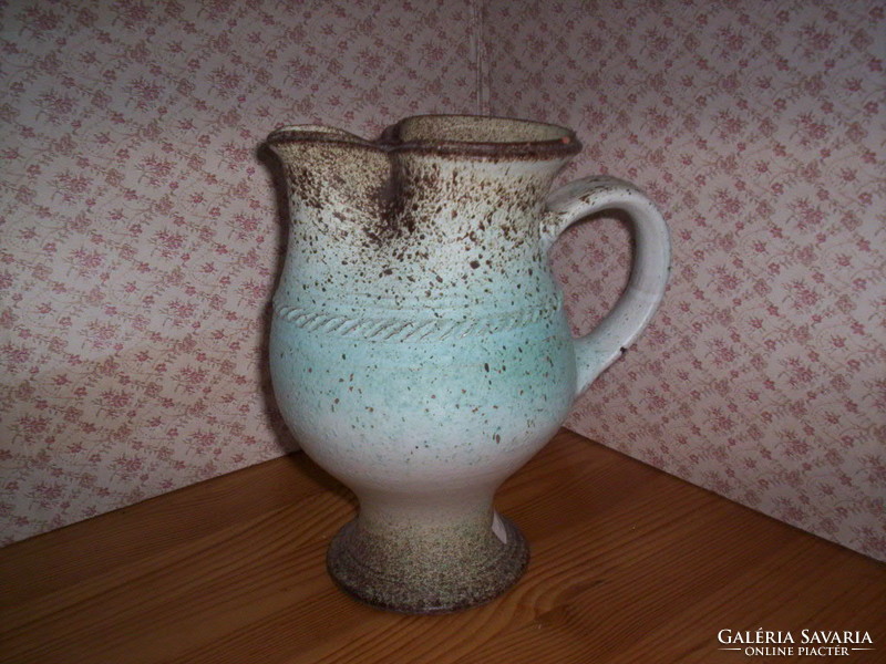 Érdekes formájú váza, régi, jelzett  {K17}