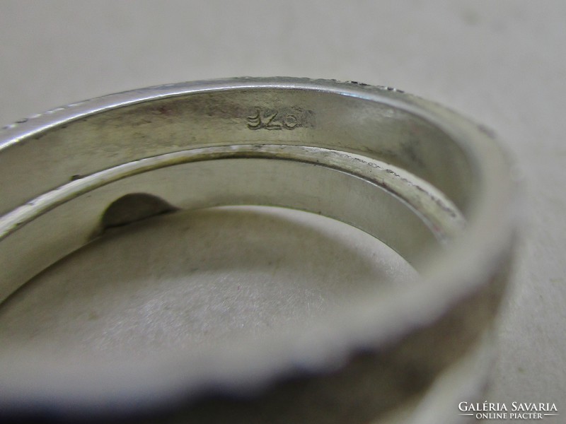 Special engraved three-row silver ring