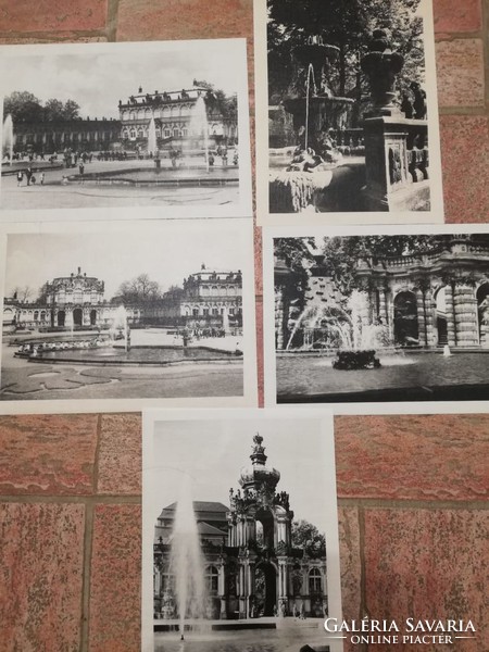 5 German black and white canvas photos in a folder