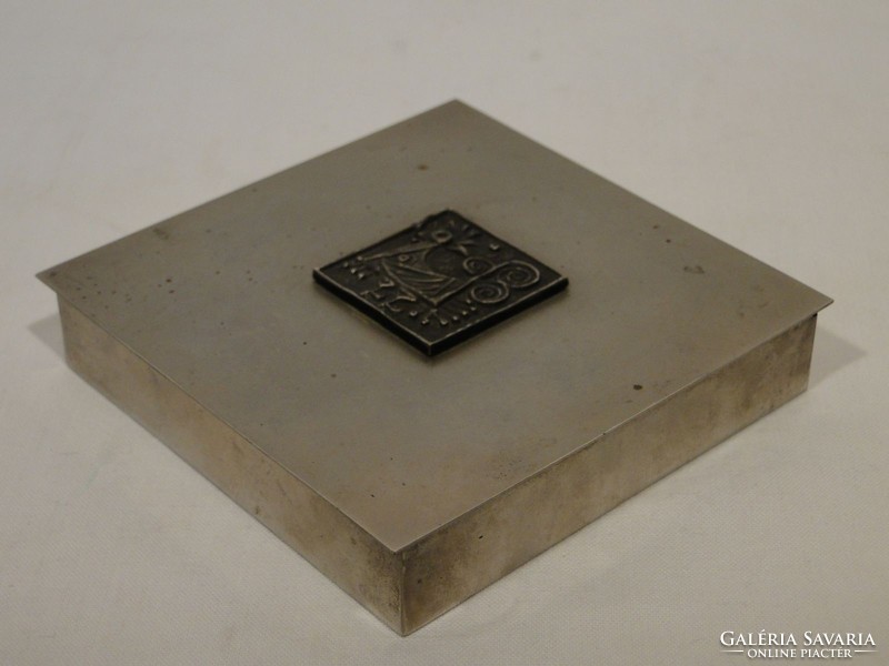5010 Fabetétes iparművész fém doboz