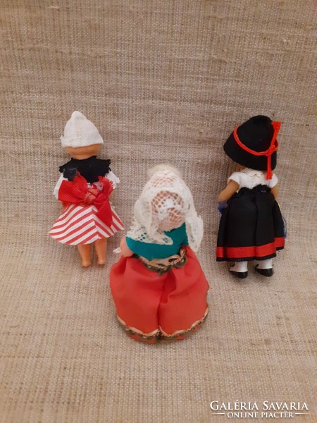 3 pcs. Hand-painted dolls with beautiful faces in old folk clothes