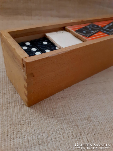 Régi dominó játék igényes keményfa dobozban német nyelvű játékszabály leírással