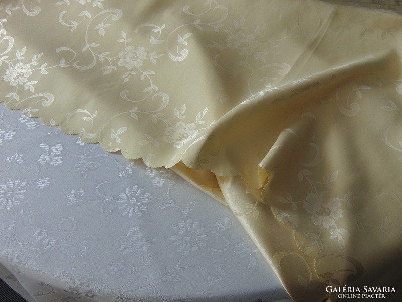 Vanilla yellow silk damask tablecloth 140 x 300 cm rectangle!