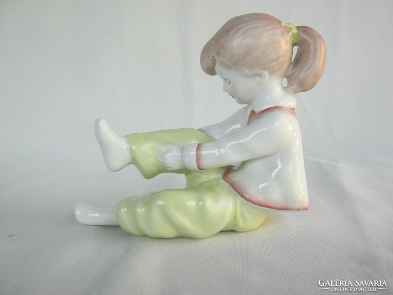 Retro ... Aquincumi porcelán figura nipp öltözködő kislány