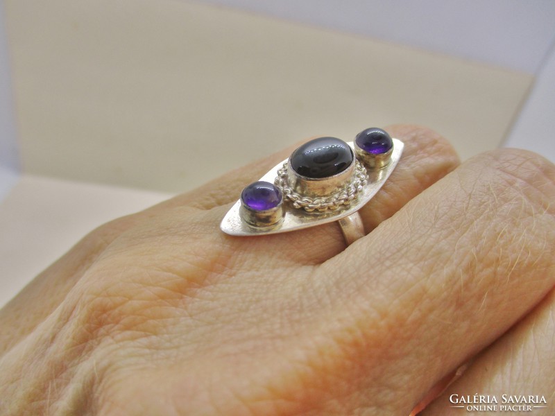 Special Hungarian silver ring made of real onyx and amethyst
