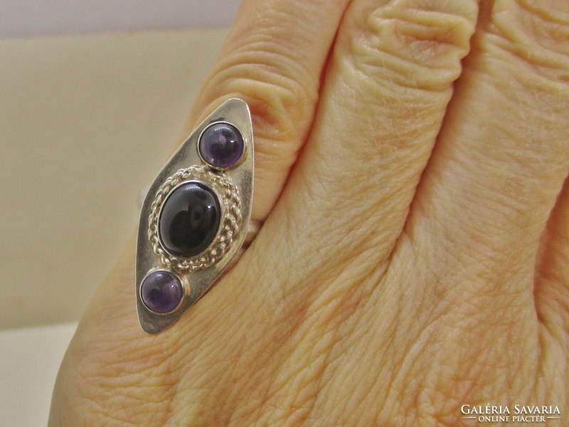 Special Hungarian silver ring made of real onyx and amethyst