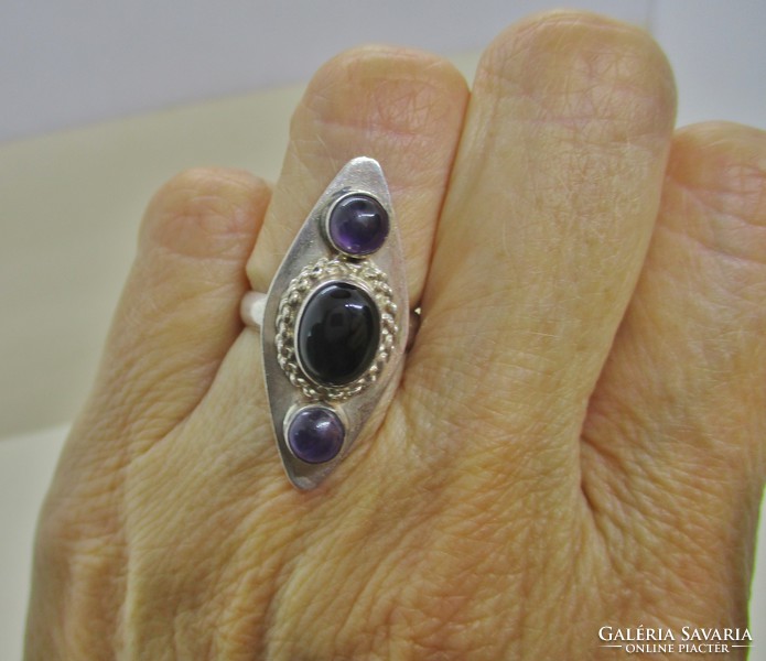 Special Hungarian silver ring made of real onyx and amethyst