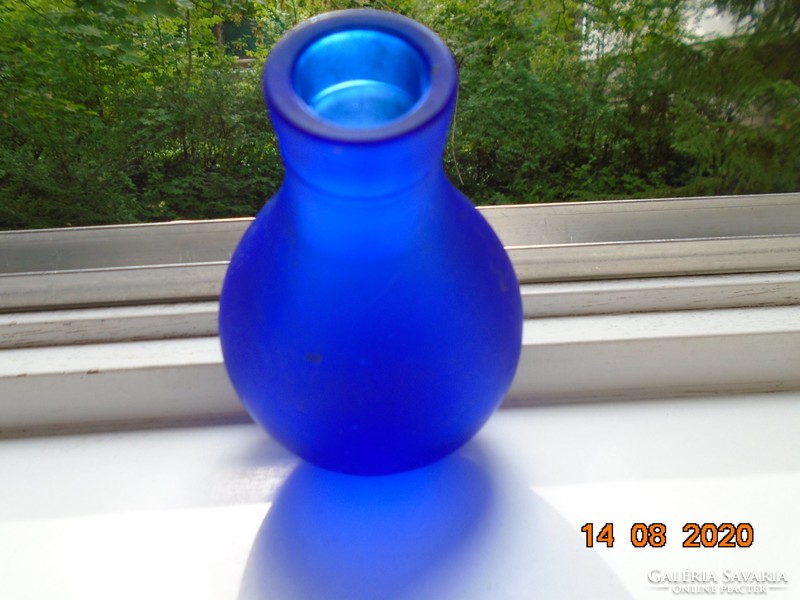 Kobaltkék opál üveg pipere palack