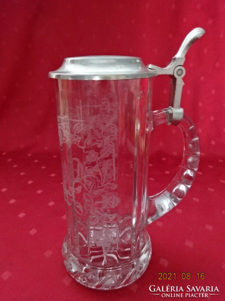 Glass beer mug with tin lid, half liter, height 22 cm. He has!