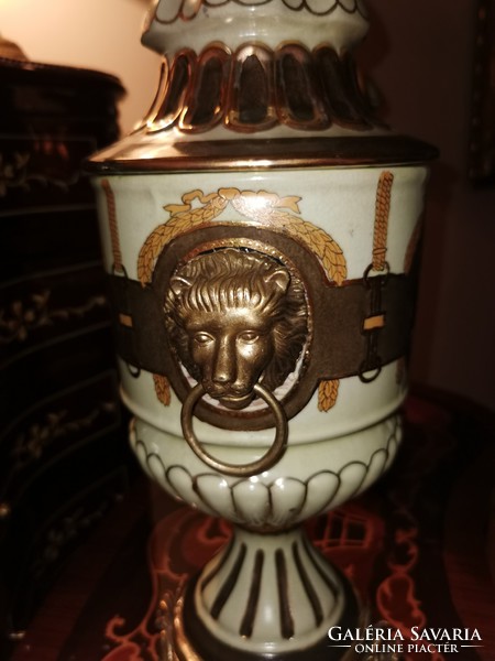 A special empire amphora artefact