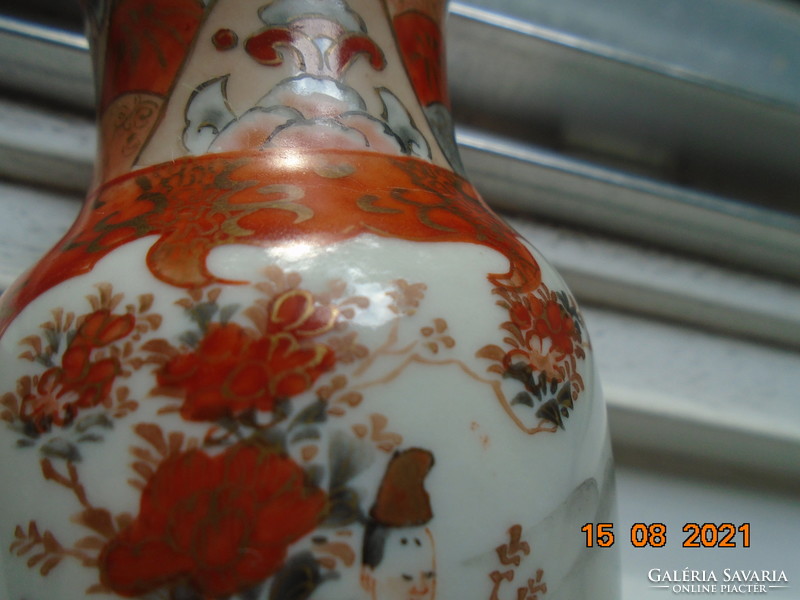 Kutani Meiji hand-painted Japanese gold brocade vase with a rich figural and bird flower pattern