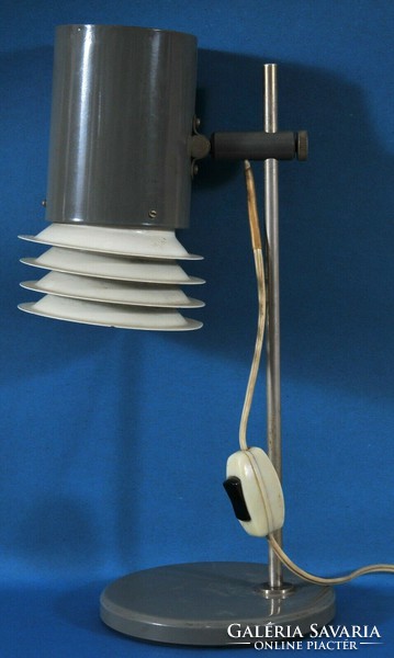 Retró állítható asztali lámpa az 1960 -as évekből