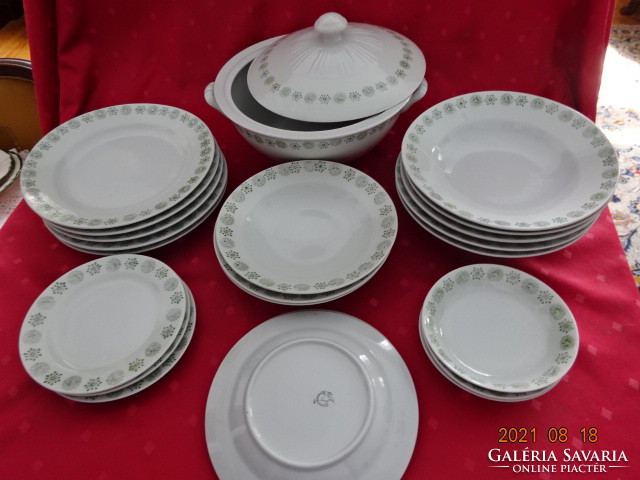 North Korean tableware, 22 pieces, with a green pattern. He has!