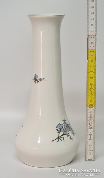 Aquincumi blue floral porcelain vase (1878)