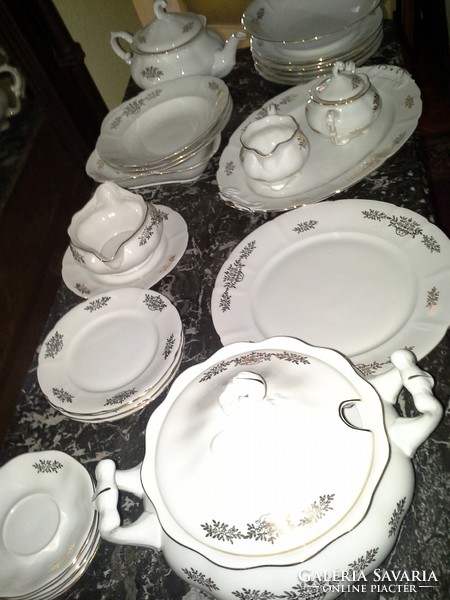 Beautiful baroque Pirkenhammer avignon tableware with golden border. Cheaper!